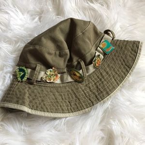 Disney Safari Hat with 6 pins